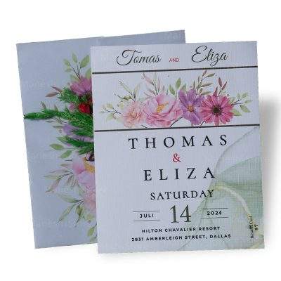 کارت عروسی RL 97؛ ترکیبی از طراحی مدرن، سادگی و قیمت مناسب انتخاب کارت عروسی مناسب یکی از مهم‌ترین مراحل برنامه‌ریزی برای جشن ازدواج است. کارت عروسی اولین چیزی است که مهمانان از مراسم شما می‌بینند و به همین دلیل، طراحی و سبک آن باید متناسب با سلیقه شما و حال و هوای مراسمتان باشد. اگر به دنبال یک کارت خاص، شیک، مدرن و در عین حال اقتصادی هستید، کارت عروسی RL 97 یکی از بهترین گزینه‌ها برای شما خواهد بود. این کارت با ترکیب یک پاکت کالکی با چاپ آبرنگی، فرم چاپ دیجیتال، گل پامپاس سبز و نخ طلایی، یک اثر هنری زیبا را خلق کرده که در عین سادگی، جذابیت زیادی دارد. در ادامه، تمام ویژگی‌های این کارت عروسی خاص و دل‌فریب را بررسی خواهیم کرد.